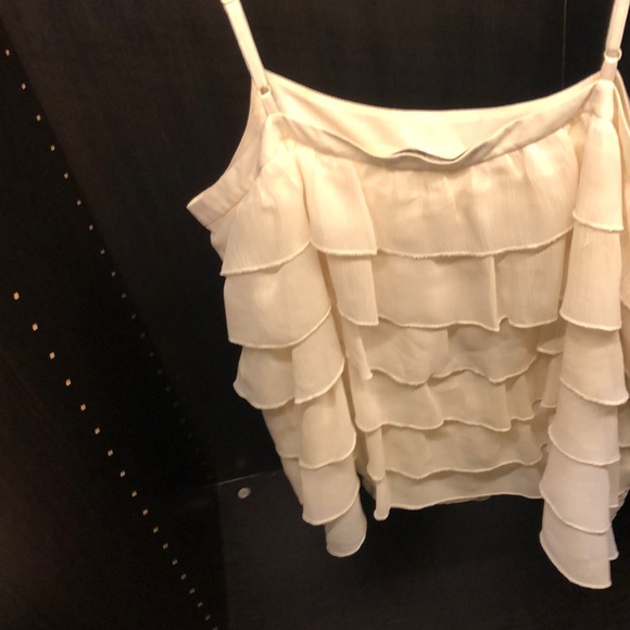 Old Navy Ruffle Top L - Picture 3 of 4